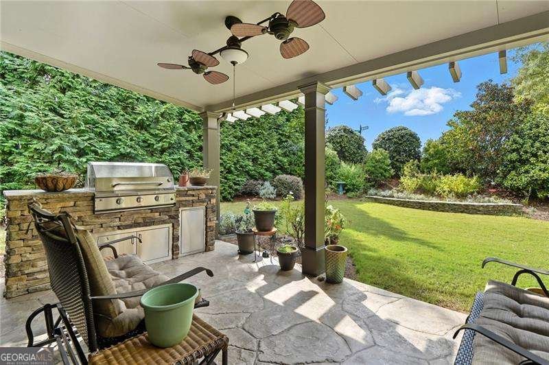 633 Hemlock Trail Canton - 45