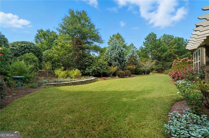 633 Hemlock Trail Canton - 48