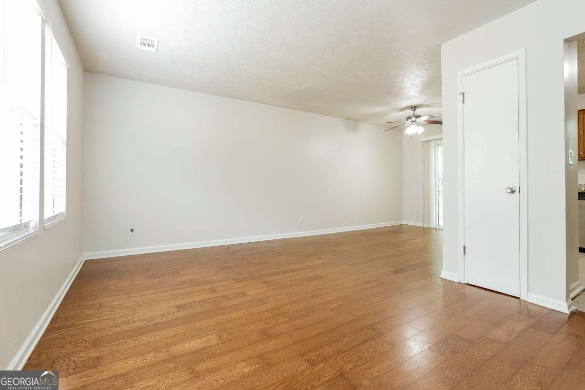 3352 Herrenhut Road Lithonia - 5