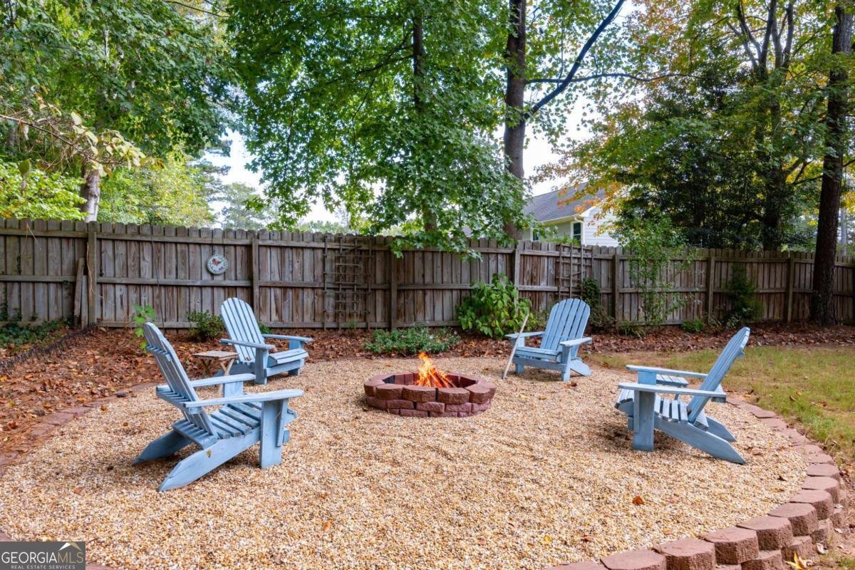 5900 Pavillion Drive Powder Springs - 33