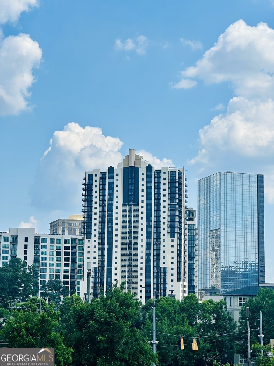 3481 Lakeside Drive Atlanta - 1