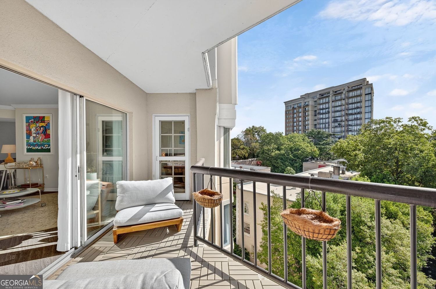 1 Biscayne Drive Atlanta - 19