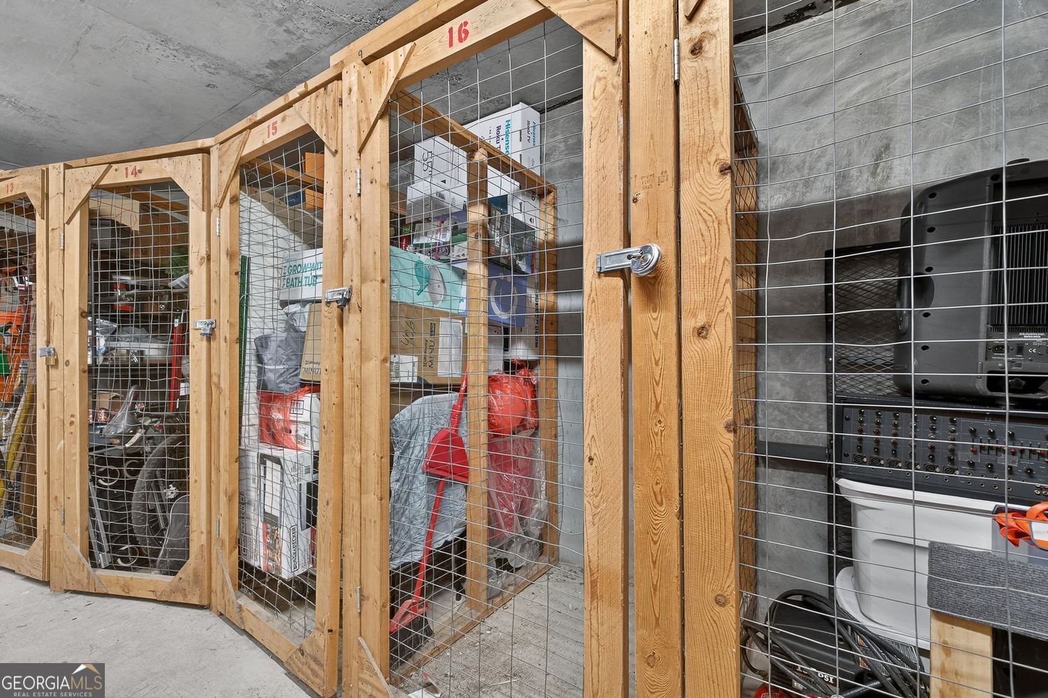 1 Biscayne Drive Atlanta - 23