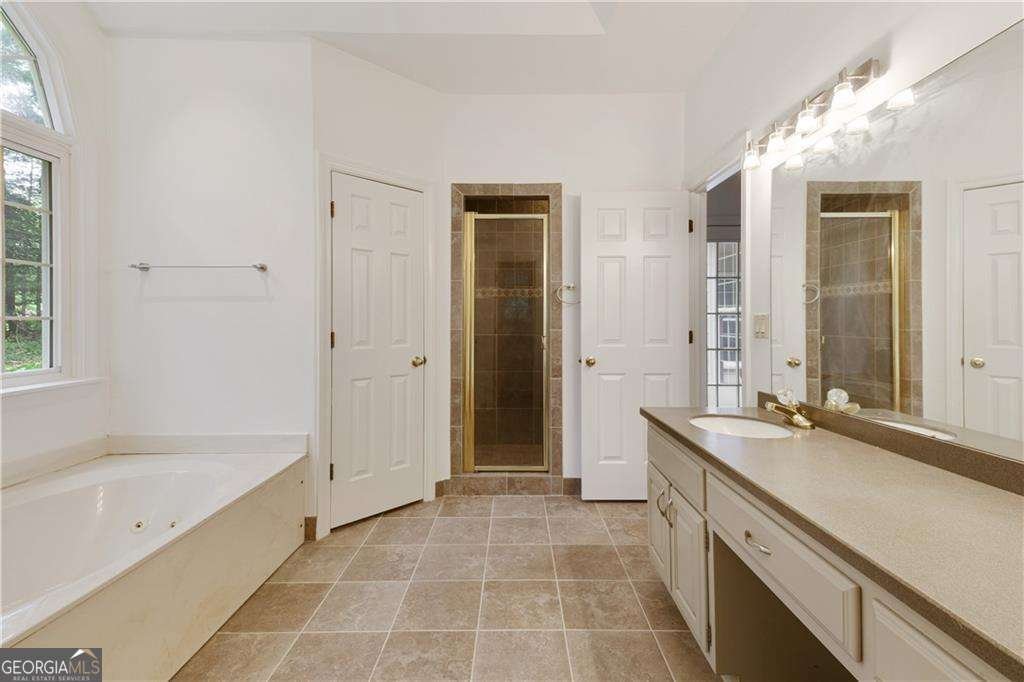 11070 Pinewalk Forest Circle Alpharetta - 2