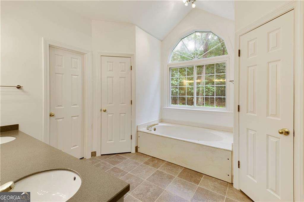 11070 Pinewalk Forest Circle Alpharetta - 3