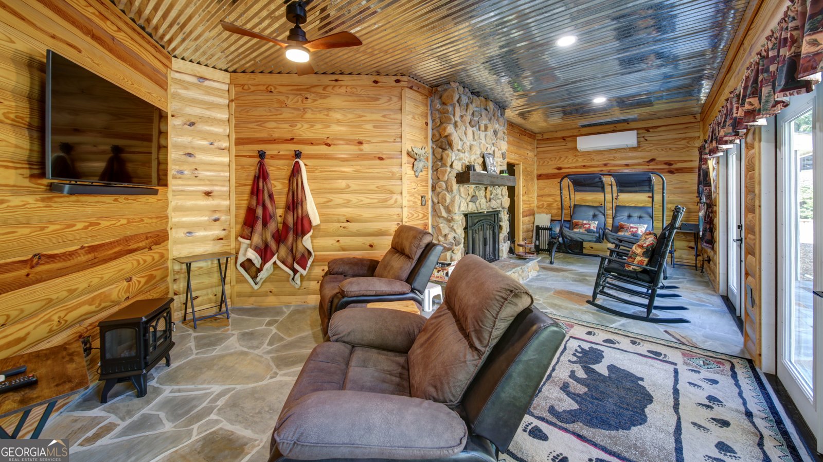 232 Waters Lake Drive Woodstock - 30