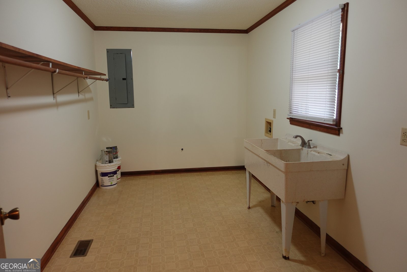 263 Elks Street Winder - 7