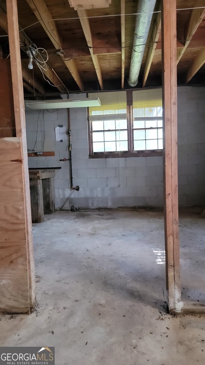 689 Kingsley Drive Lithia Springs - 24