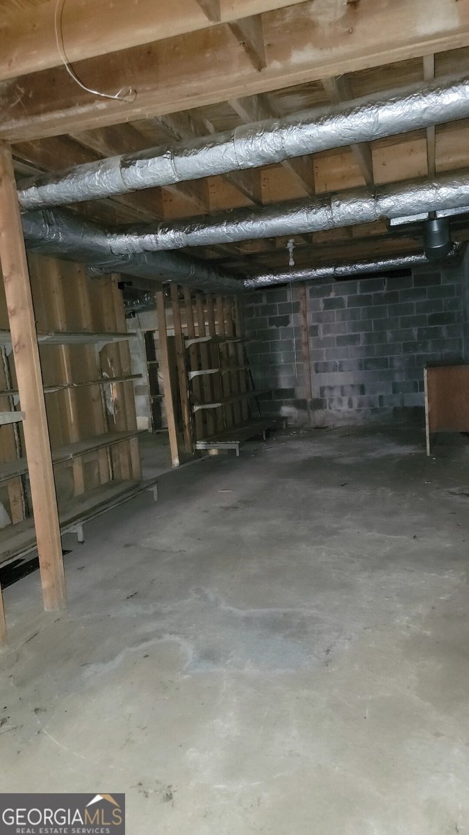 689 Kingsley Drive Lithia Springs - 30