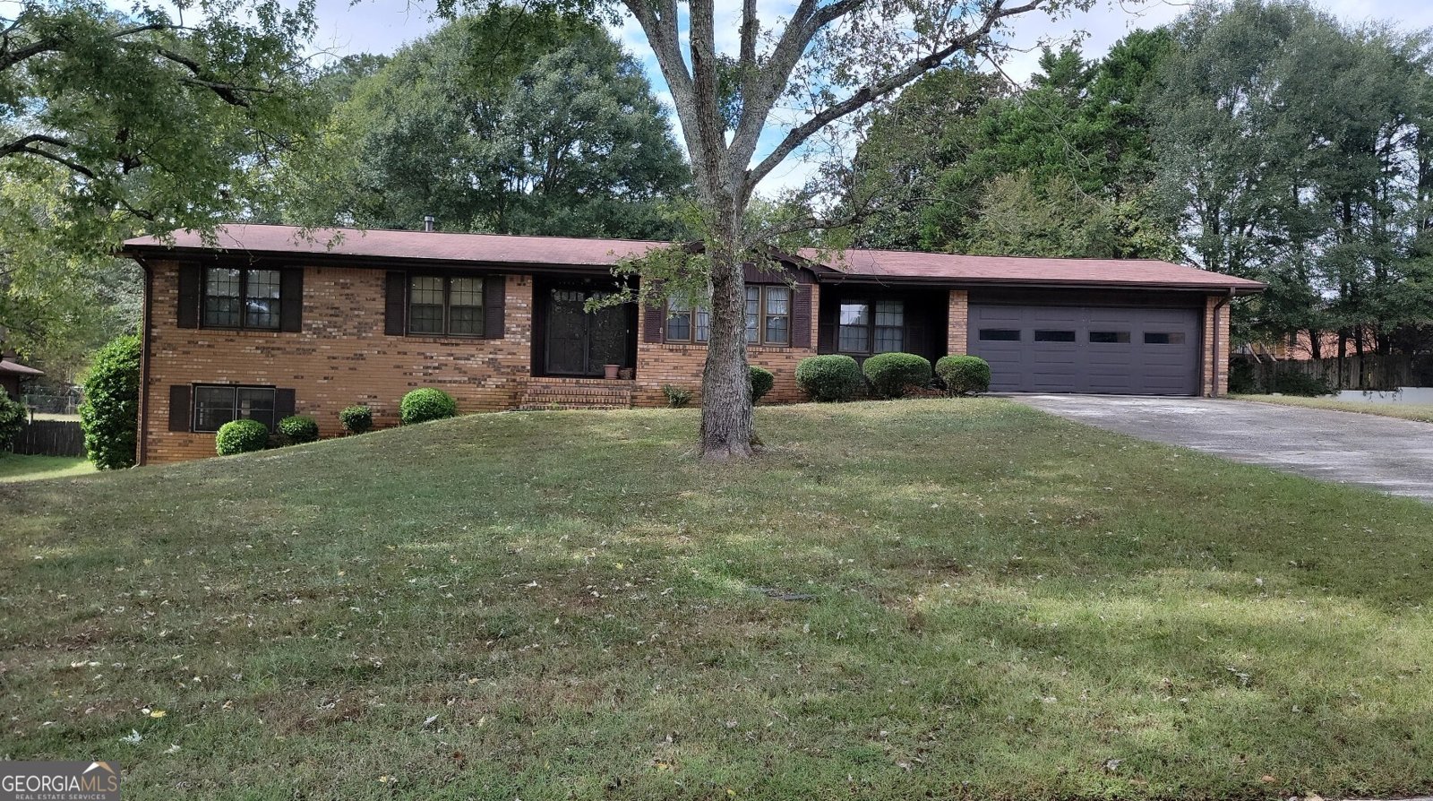 689 Kingsley Drive Lithia Springs - 55
