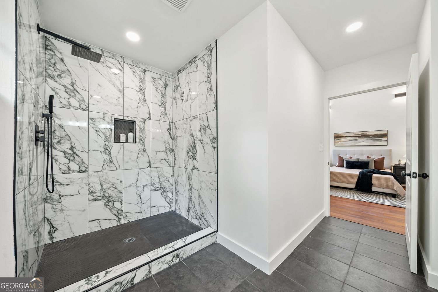 2822 Waters Road Atlanta - 27