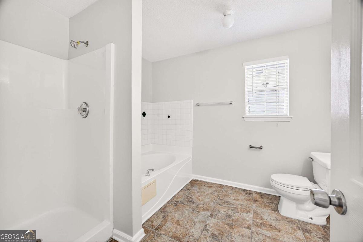 1544 Wembley Drive Douglasville - 17