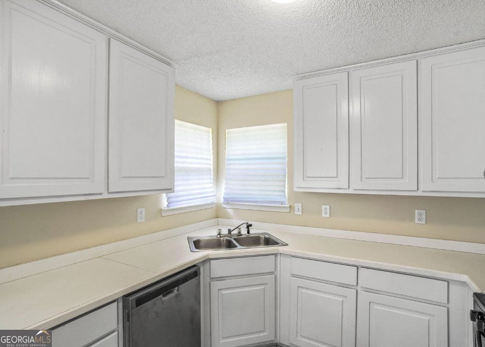 6603 Biscayne Boulevard Rex - 5