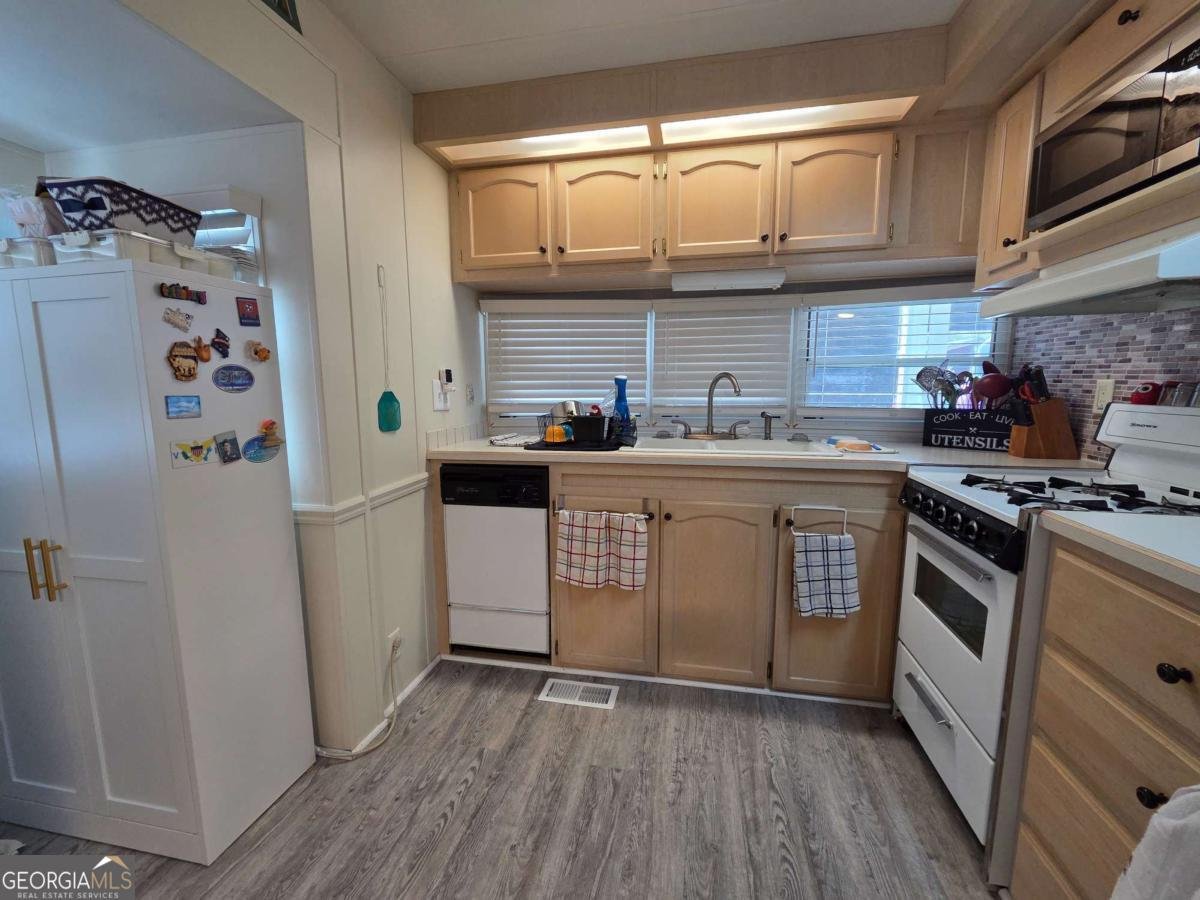 4321 Riverbank Run Hiawassee - 14