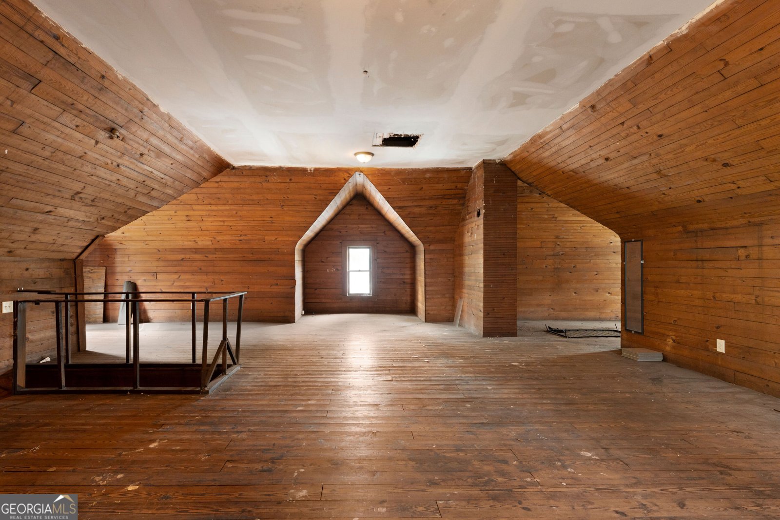 712 College Street Calhoun - 25