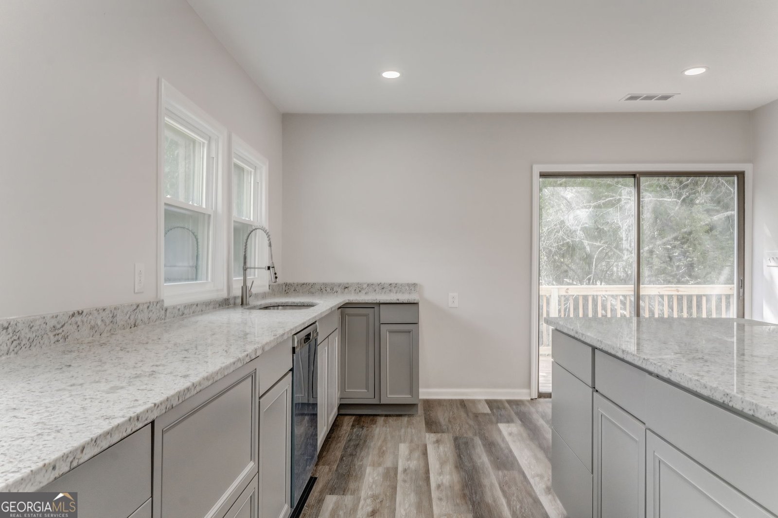 412 North Avenue Rome - 24