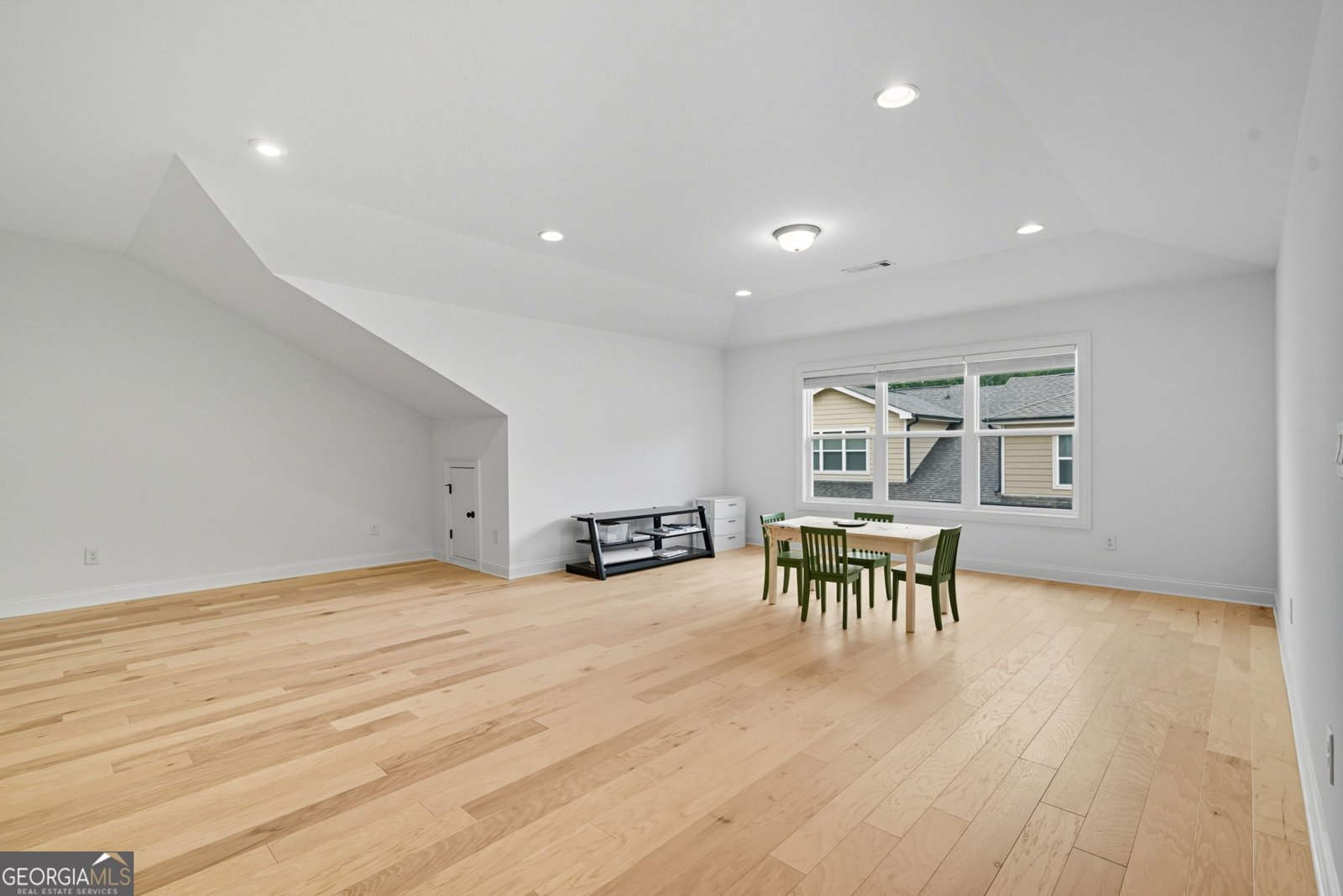 3226 Artessa Lane Roswell - 40