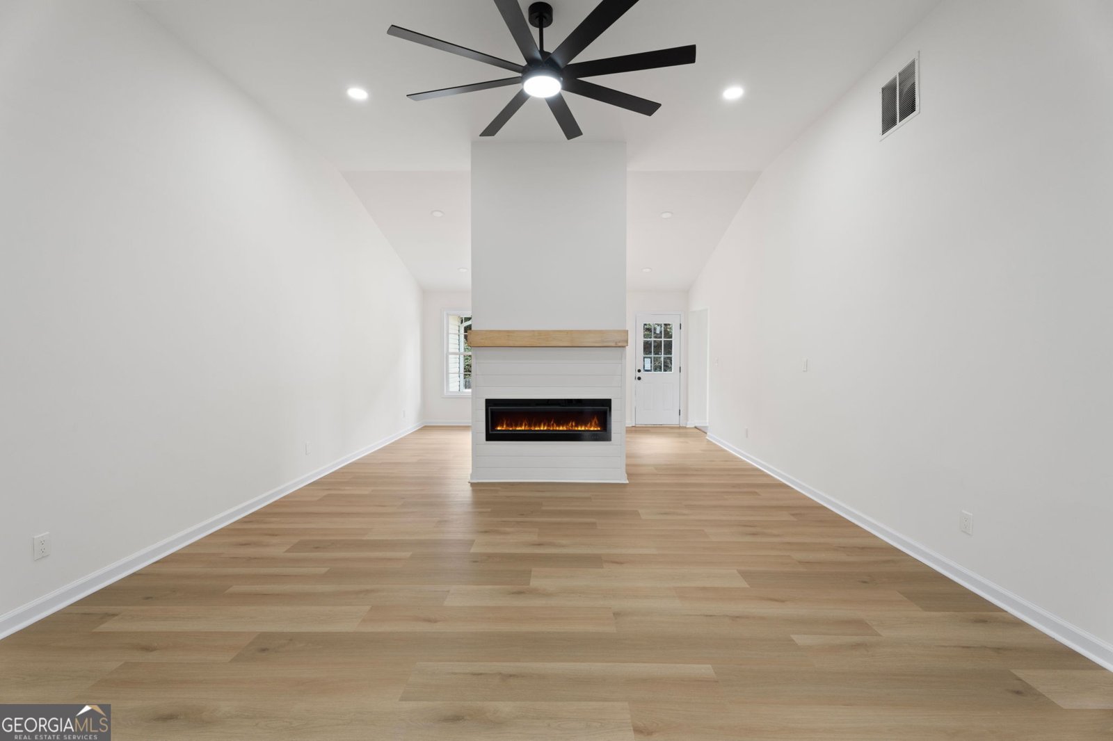 325 Peachtree Circle Hampton - 17