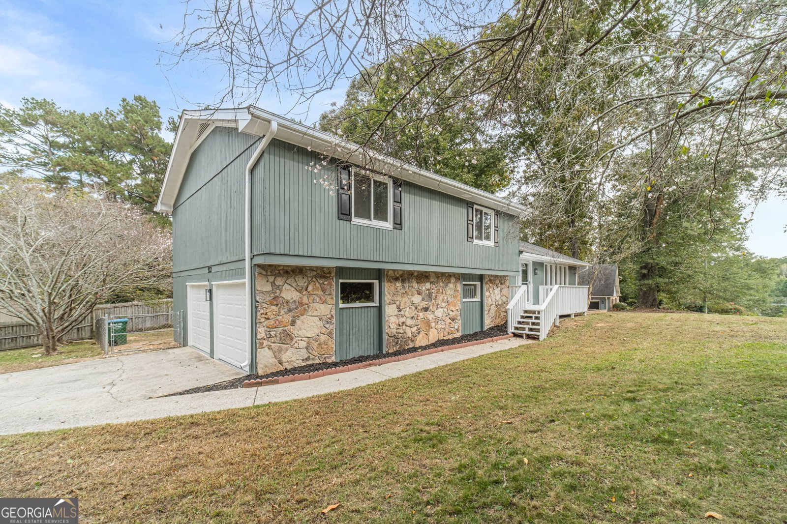 522 Foxmoor Drive Lilburn - 2