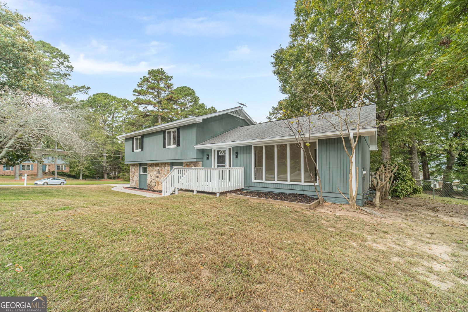 522 Foxmoor Drive Lilburn - 3