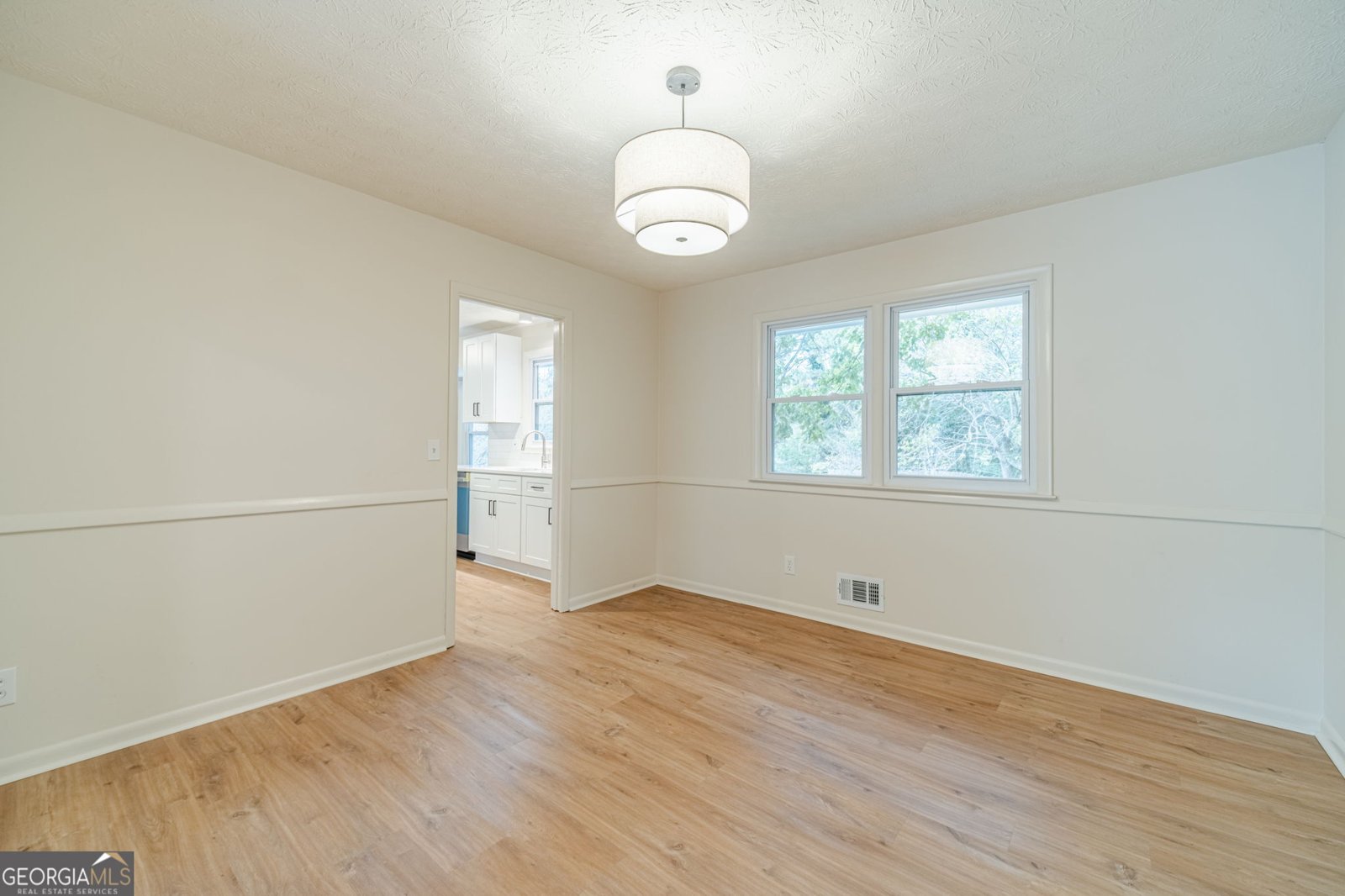 522 Foxmoor Drive Lilburn - 7