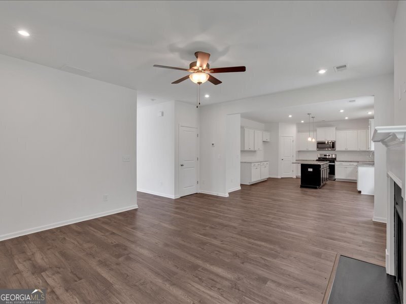 368 Waterbluff Drive Mableton - 1