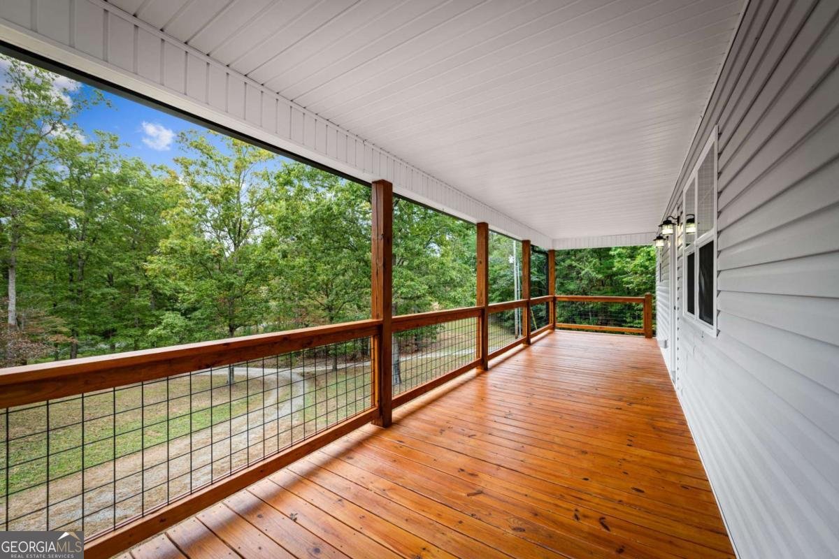 4097 Mobile Road Mccaysville - 25