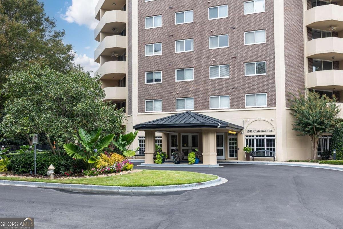 1501 Clairmont Road Decatur - 23