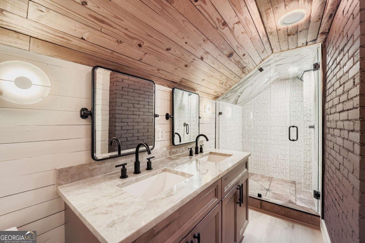 458 Shannon Drive Atlanta - 1