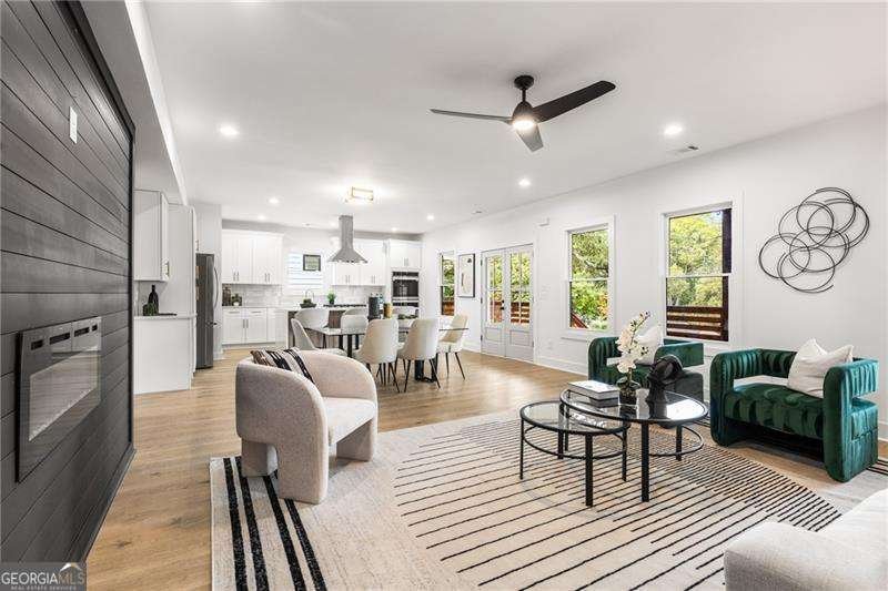 1882 Francis Avenue Atlanta - 4