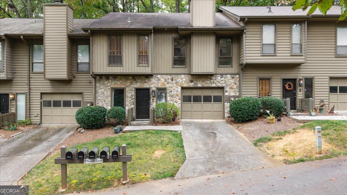 3996 D Youville Court Atlanta - main photo