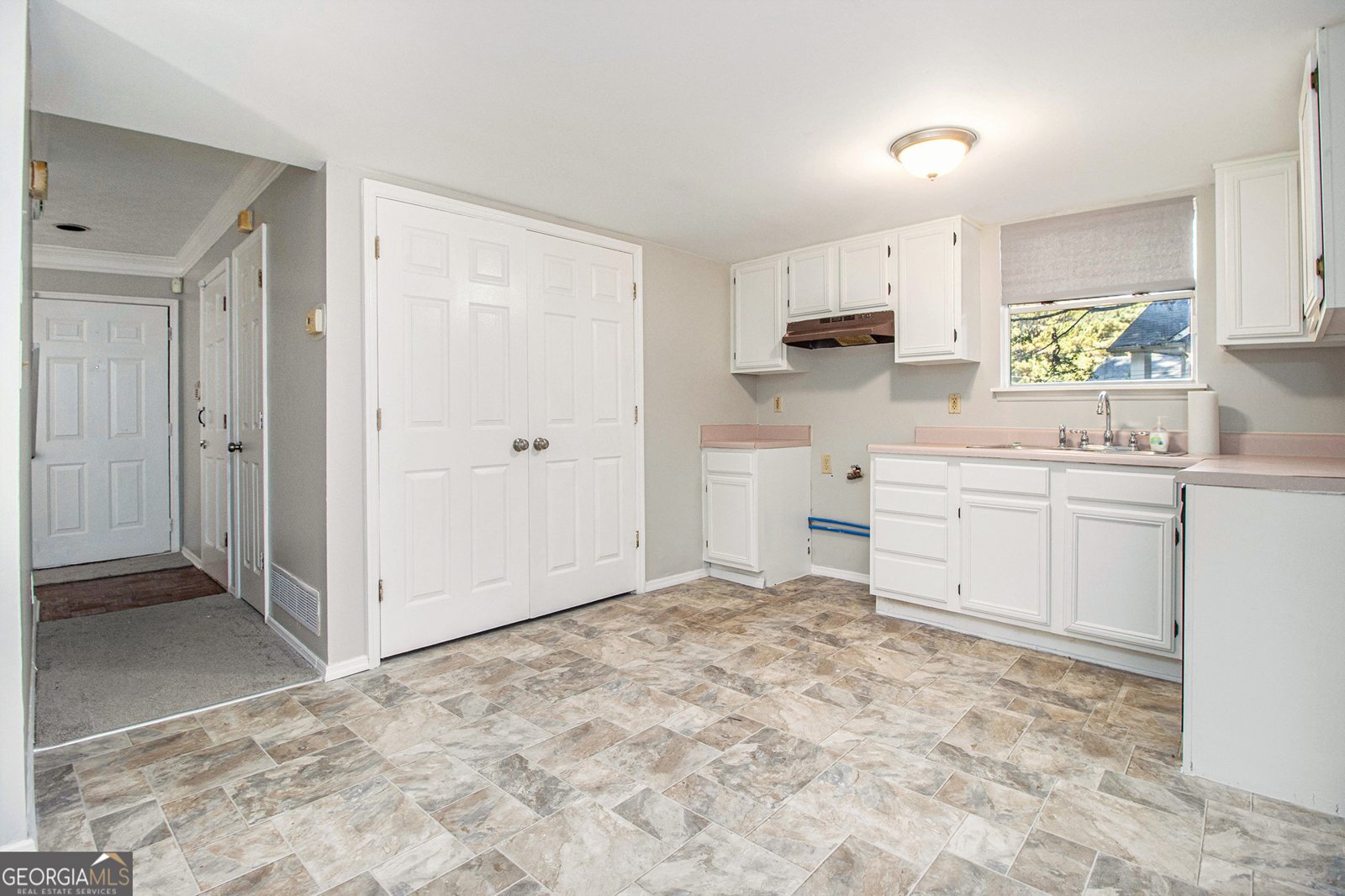 5435 FOREST DOWNS Circle Atlanta - 5