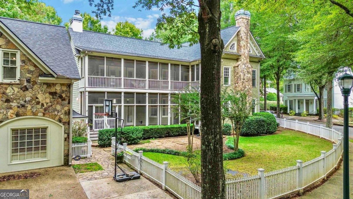 1421 Hedgewood Lane Kennesaw - 2