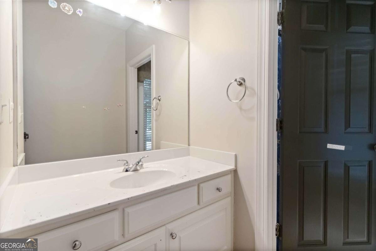 1421 Hedgewood Lane Kennesaw - 38