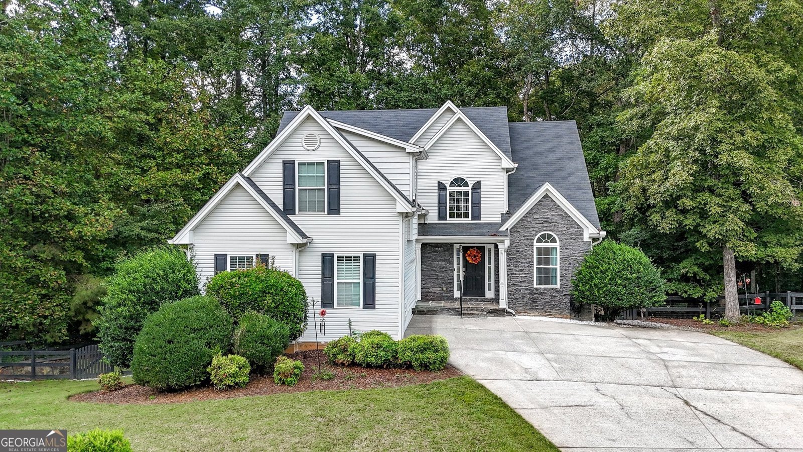 6985 Shane Lane Cumming - 2