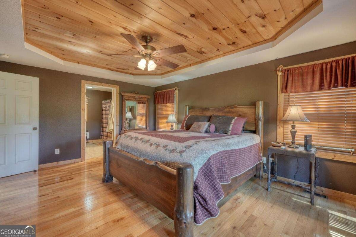 5702 Valley View Drive Hiawassee - 22