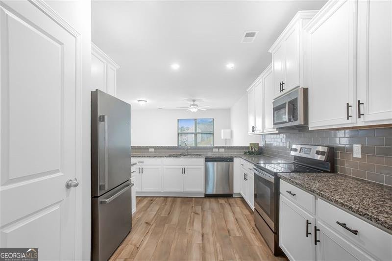 3570 SARATOGA Circle Decatur - 11