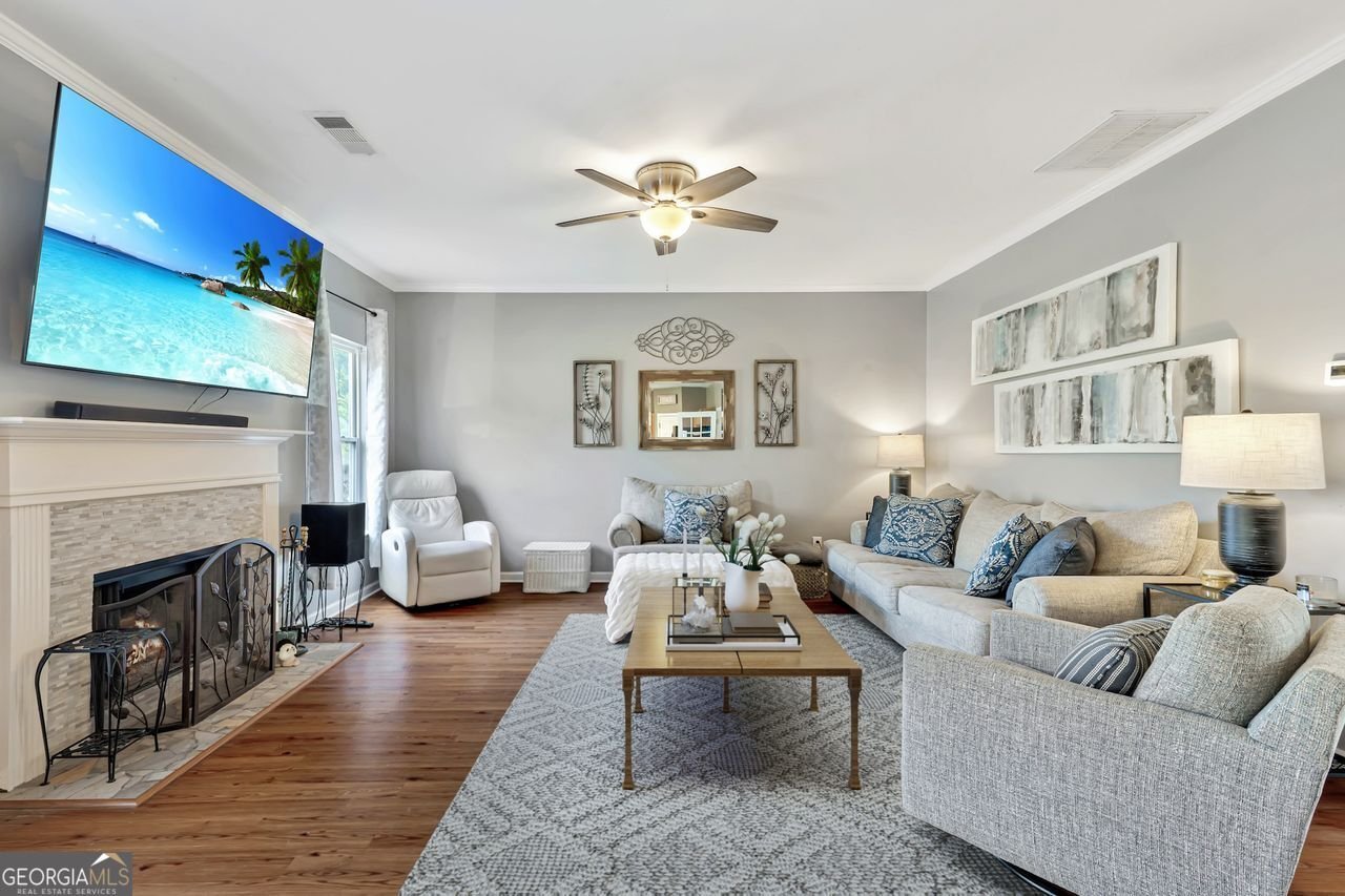 410 Blackwood Lane Suwanee - 1