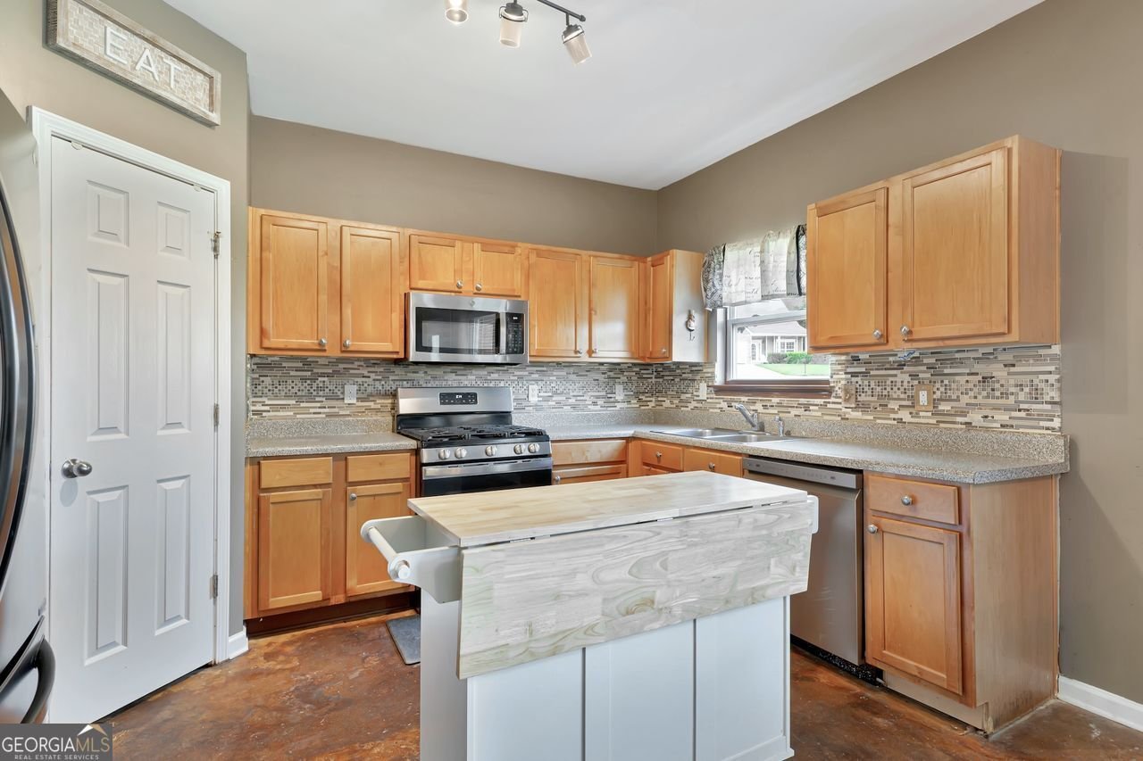 410 Blackwood Lane Suwanee - 21