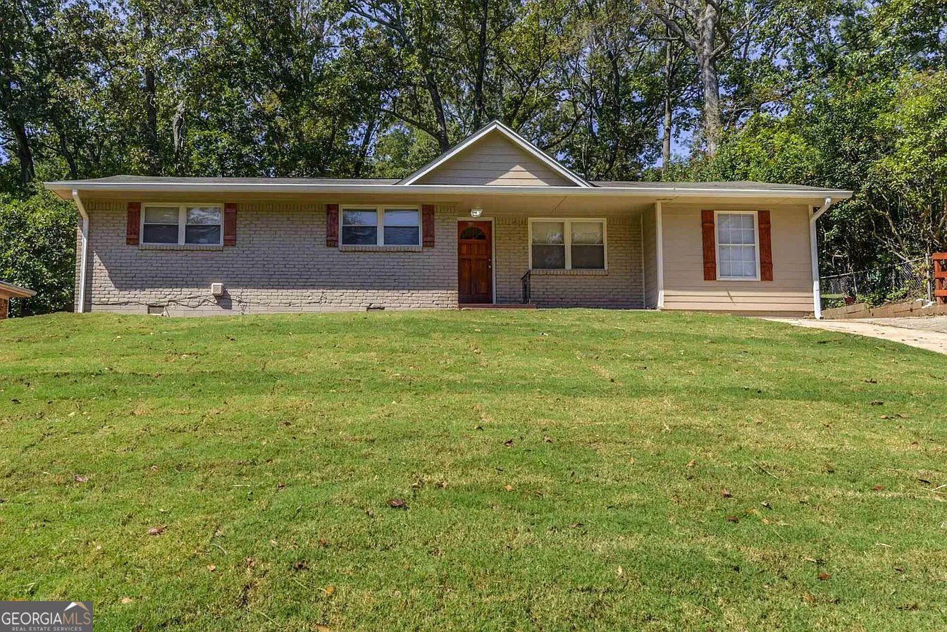 1749 Meadowglades Drive Decatur - 1