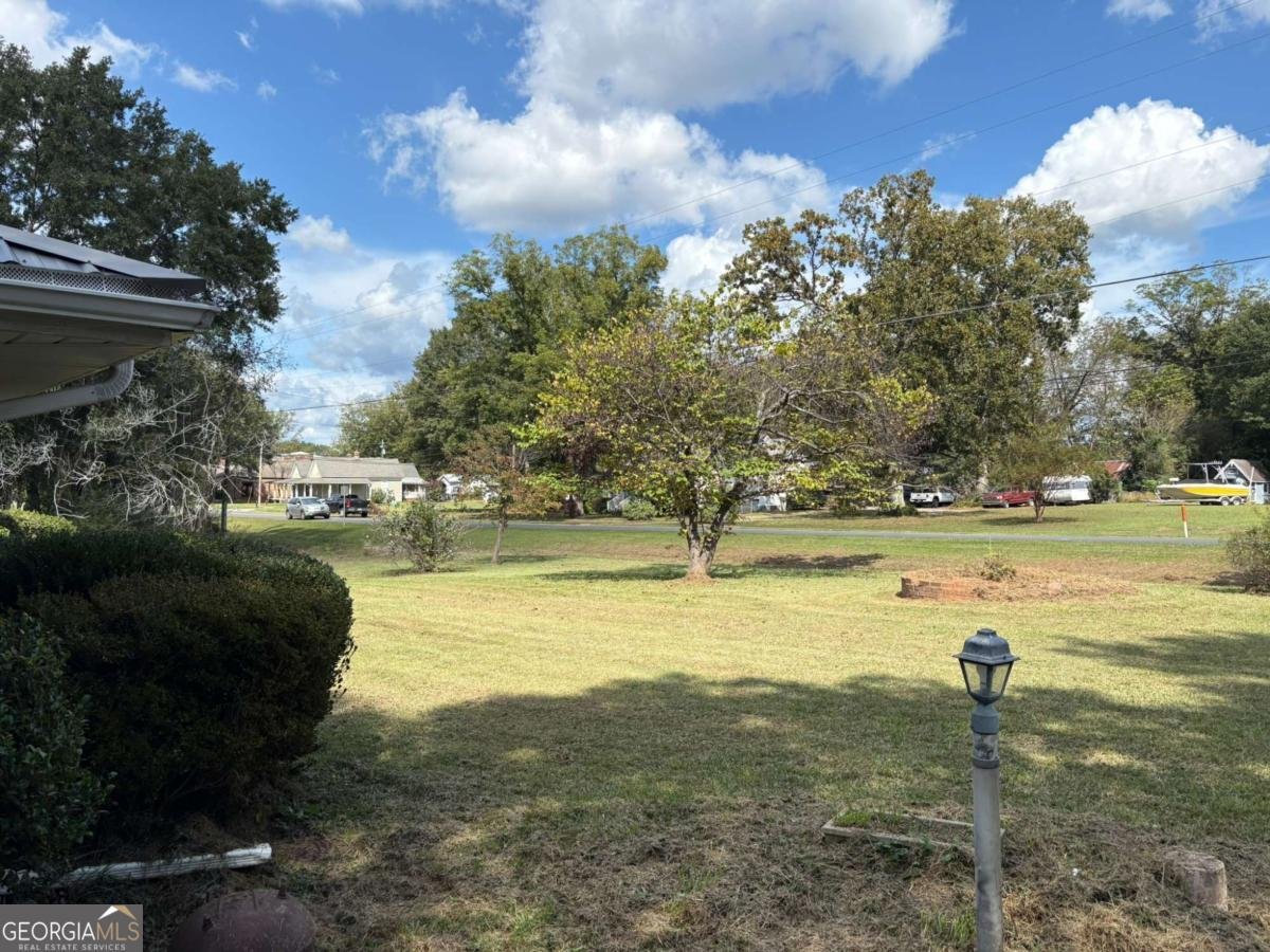 180 4th Street Colbert - 12