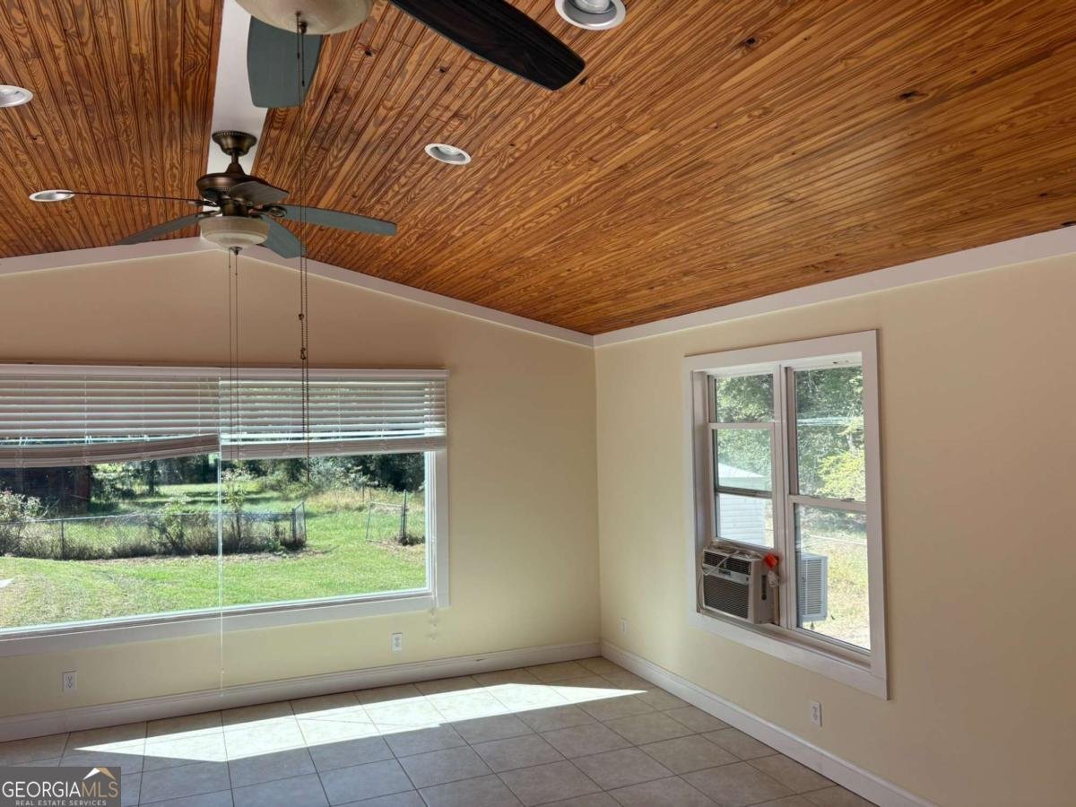 180 4th Street Colbert - 13