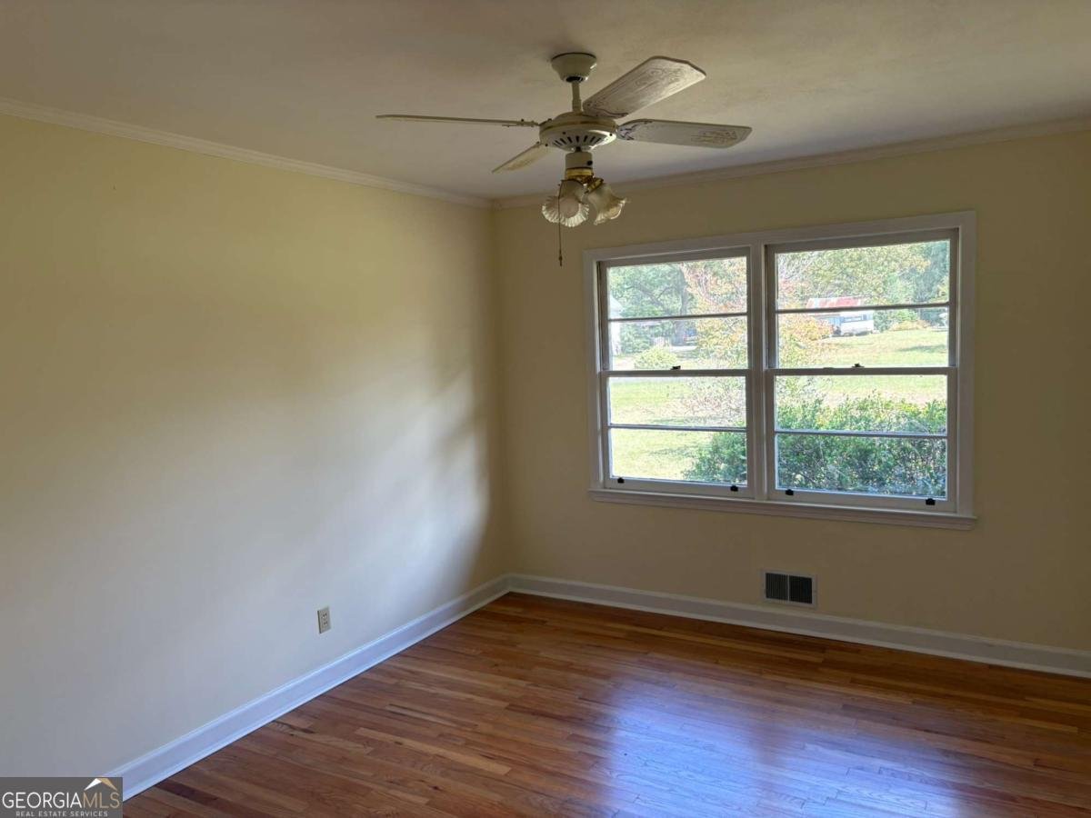 180 4th Street Colbert - 6