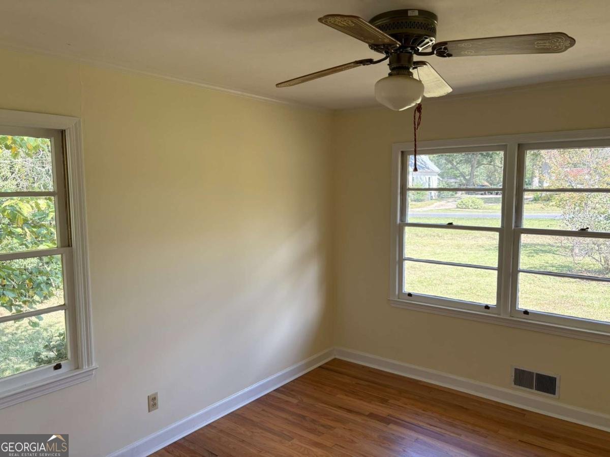 180 4th Street Colbert - 9