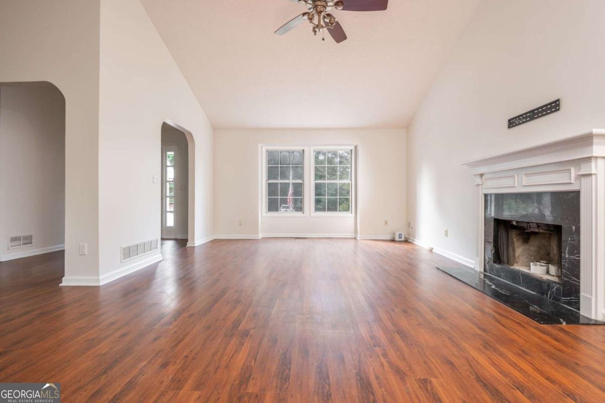 706 Rose Creek Bluff Woodstock - 12