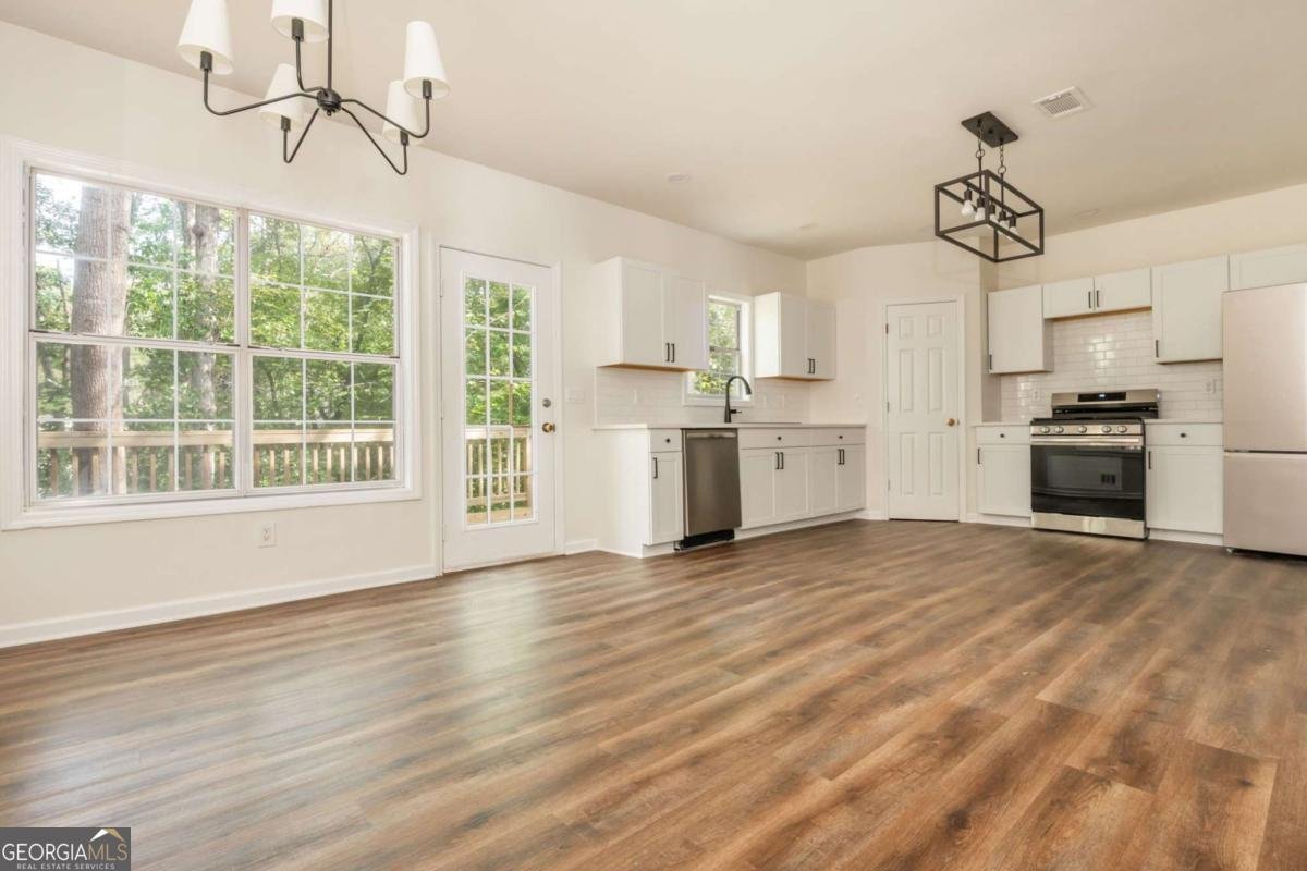 706 Rose Creek Bluff Woodstock - 16