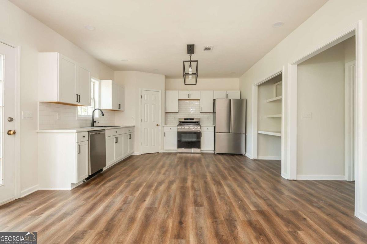 706 Rose Creek Bluff Woodstock - 17