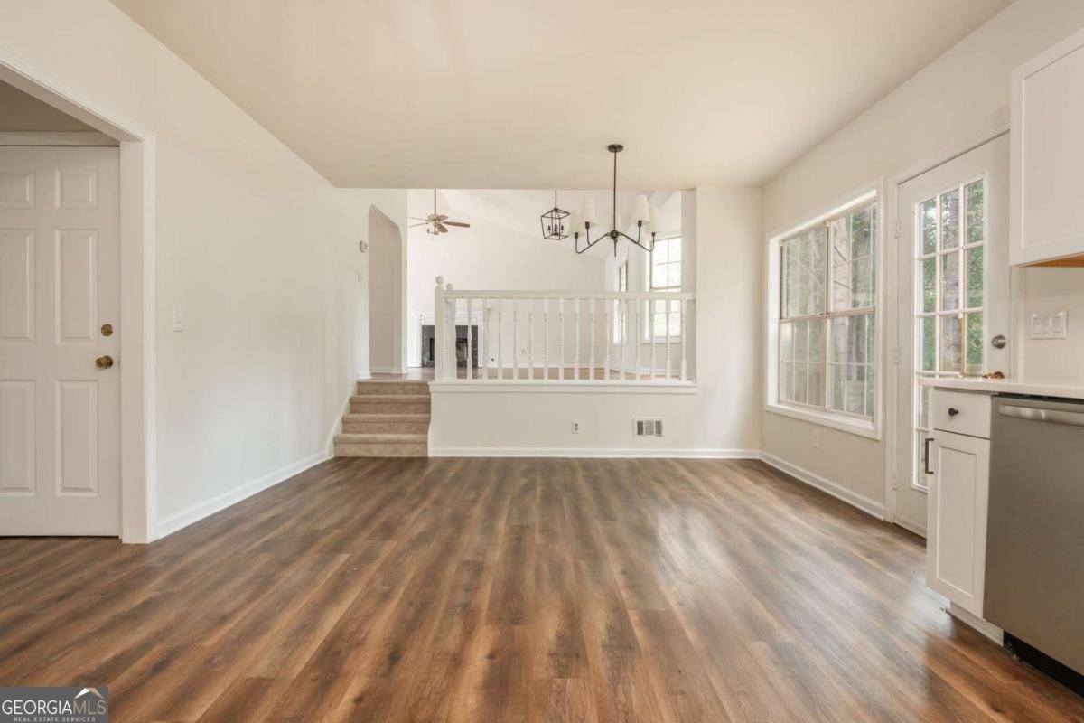 706 Rose Creek Bluff Woodstock - 18