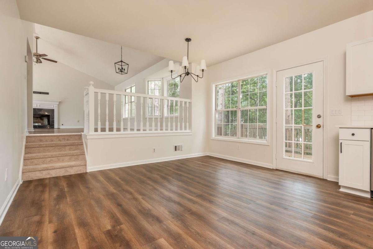 706 Rose Creek Bluff Woodstock - 19