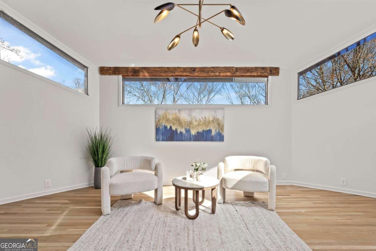120 Laurel Drive Atlanta - 19